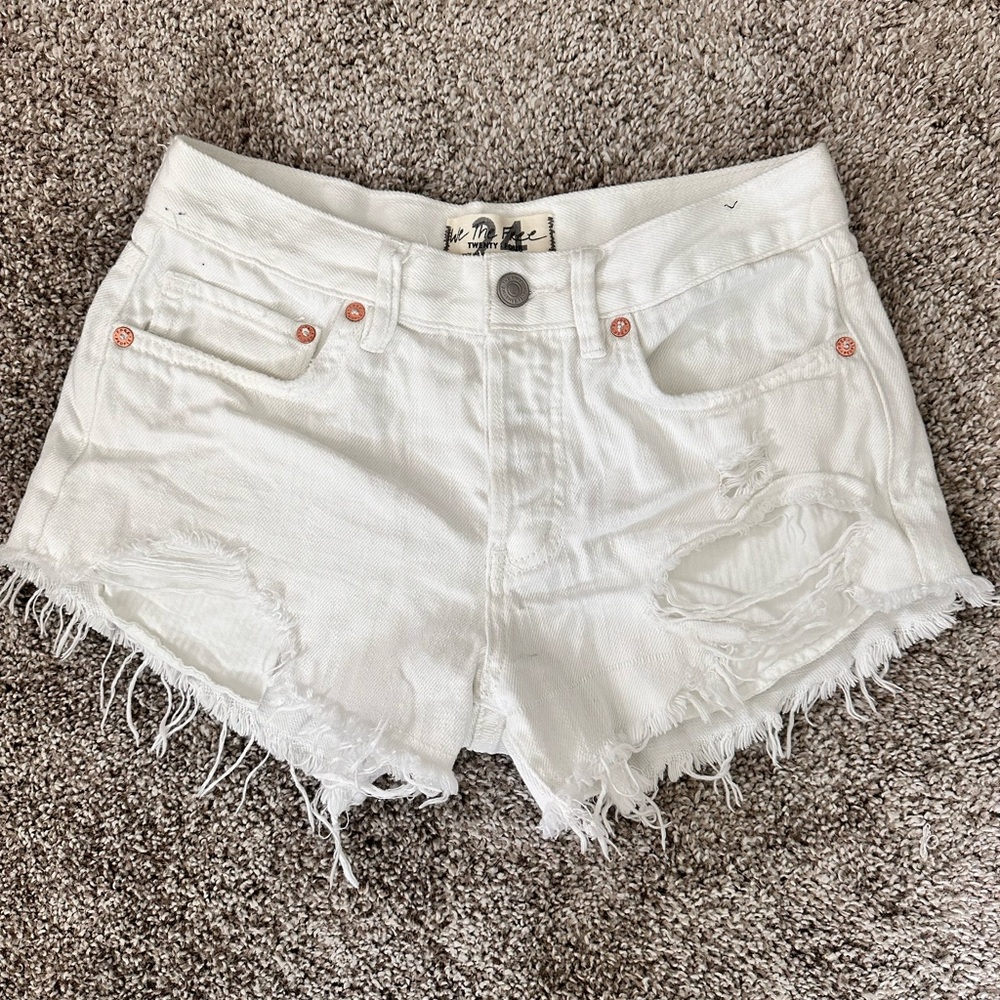 We The Free Cut Off Jean Shorts Womens 24 White Raw Hem Distressed Boho Festival